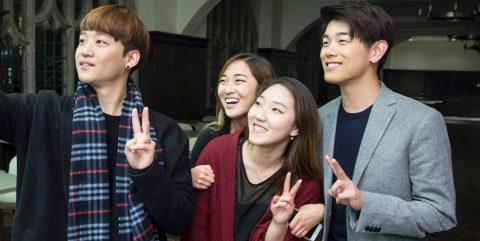Eric Nam with Korean 学生 Association co-presidents Yerim Jee '17 of the Morrissey College of 艺术s and Sciences and classmate Margaret Chang of the Lynch School of Education, and Carroll School of Management junior Hyunsoo Jason Kim, KISO总裁, the Korean International 学生 Organization.